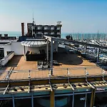 Yacht Wellness & Business Siofok