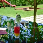 Hotel Yacht Wellness & Business