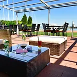 Yacht Wellness & Business Siofok