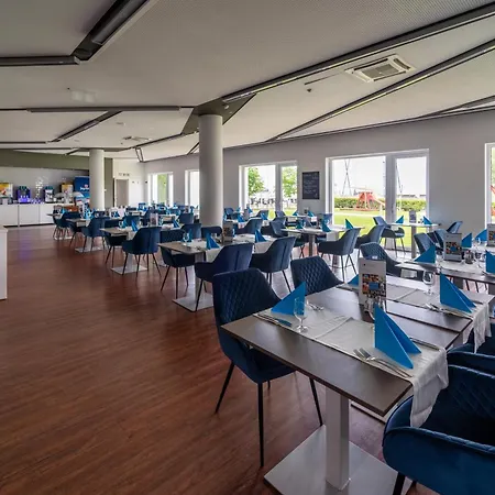 Hotel Yacht Wellness&business