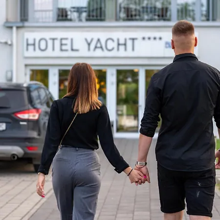 Szálloda Yacht Wellness & Business Siófok