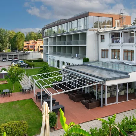 Yacht Wellness & Business Siófok