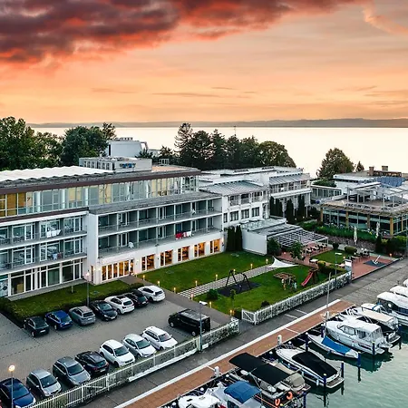 Yacht Wellness & Business Ξενοδοχείο 4*