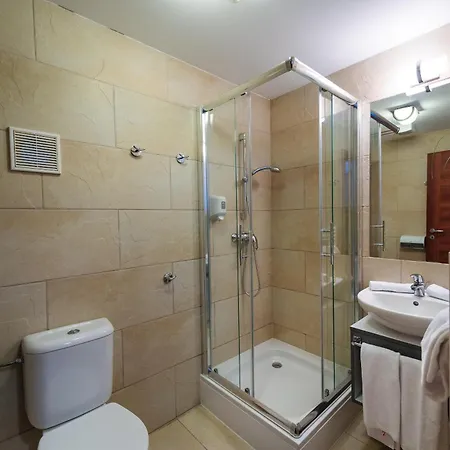 Hotel Yacht Wellness&business Siófok
