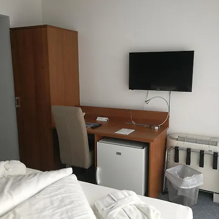 Szálloda Yacht Wellness & Business