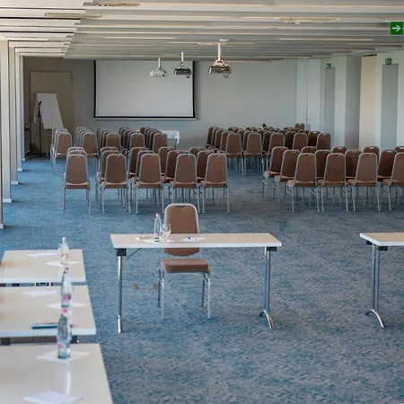 Hotel Yacht Wellness & Business