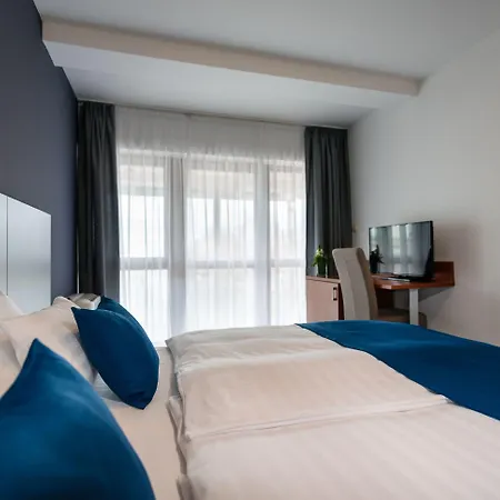 Hotel Yacht Wellness & Business Siófok