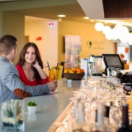 Yacht Wellness & Business Siofok
