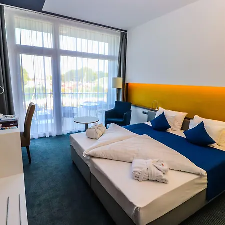 Yacht Wellness & Business 4* Siofok