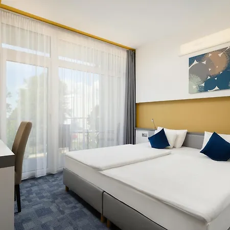 Hotel Yacht Wellness & Business Siofok