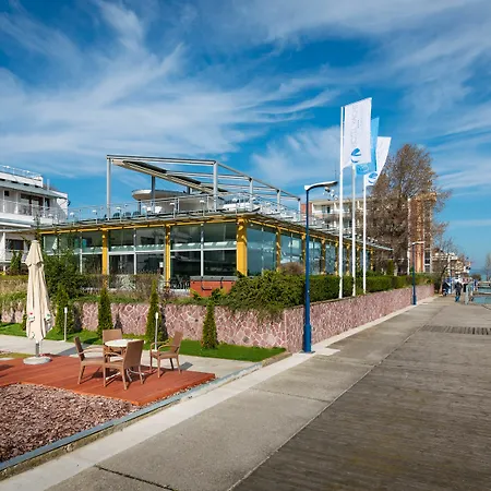 Yacht Wellness&business 4* Siófok