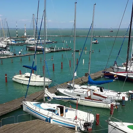 Yacht Wellness & Business 4*