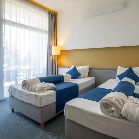 Hotel Yacht Wellness & Business