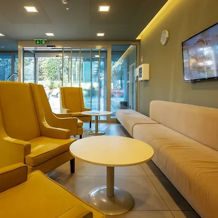 Yacht Wellness & Business 4*