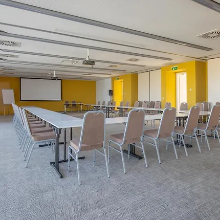 Szálloda Yacht Wellness & Business Siófok