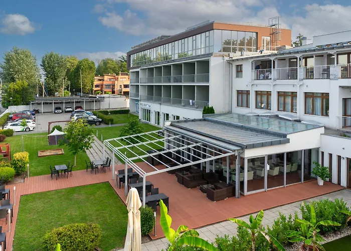 Yacht Wellness & Business Siófok