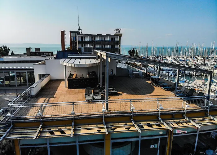 Yacht Wellness & Business Siófok