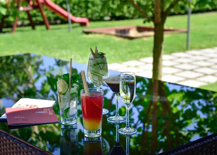 Hotel Yacht Wellness & Business