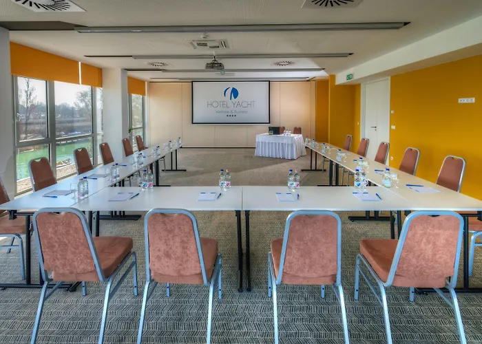 Yacht Wellness & Business Σίοφοκ