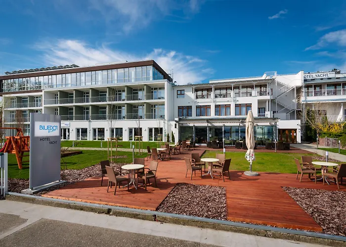 Szálloda Yacht Wellness & Business