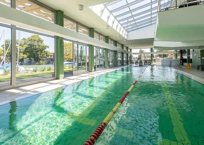 Yacht Wellness & Business 4* Siofok